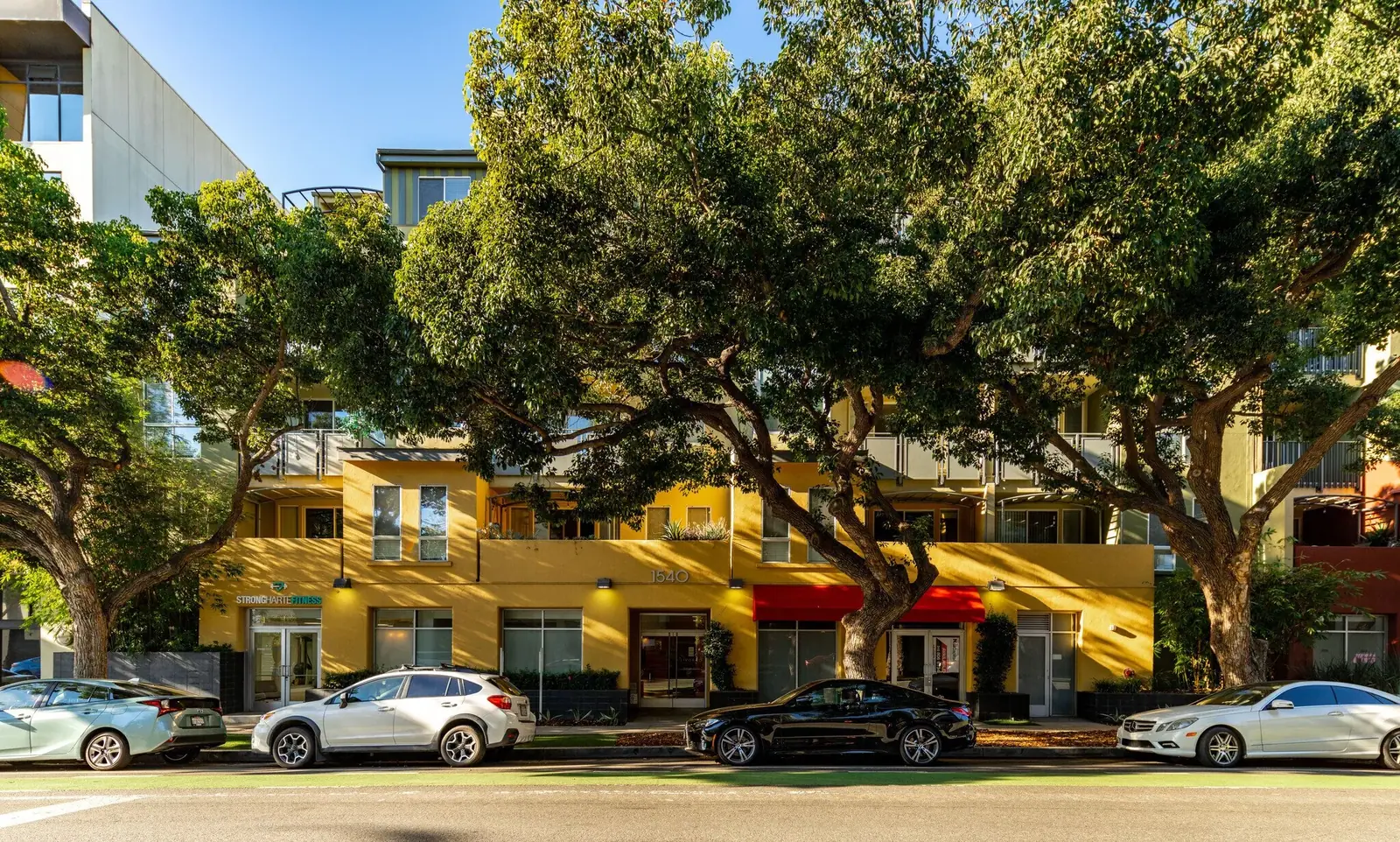 1540 6th St, Santa Monica — Mixed-Use Retail & Apartment Complex