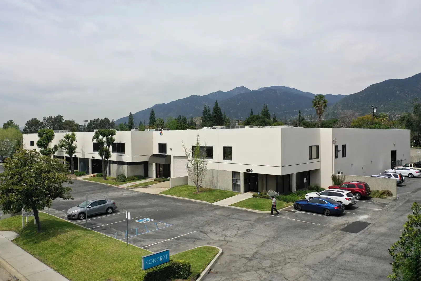 417 E Huntington Drive, Monrovia — Multi-Tenant Professional Office Park